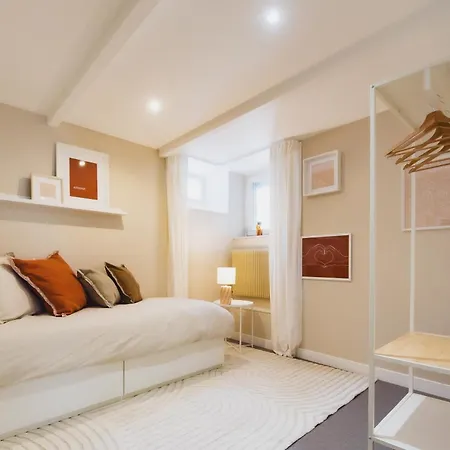 Apartment 70 Cour La Fontaine *