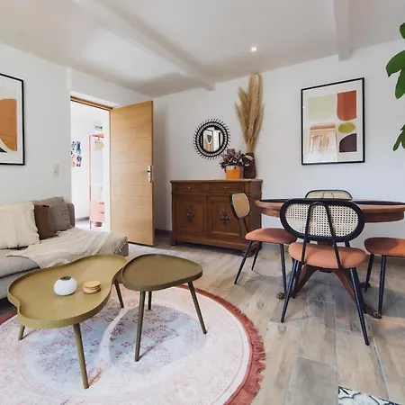 70 Cour La Fontaine Апартаменты Chatel-Saint-Germain