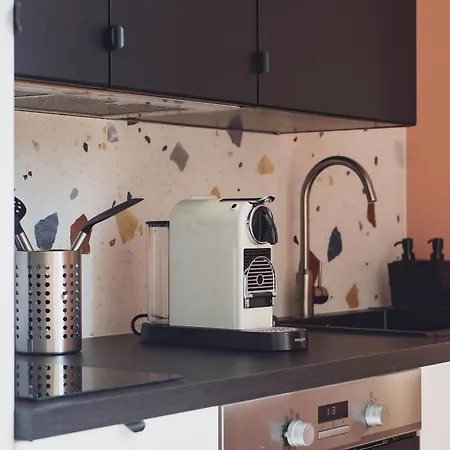 Апартаменты 70 Cour La Fontaine